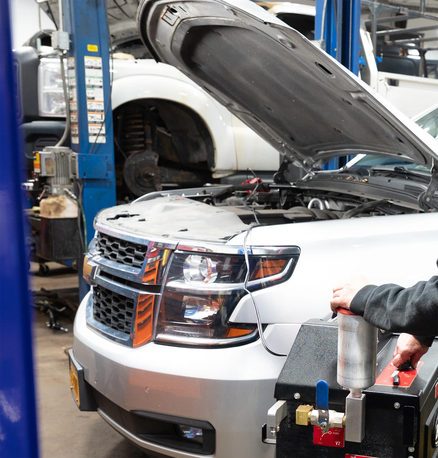 White car, Domestic car on repair